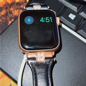 Rose gold Apple Watch Series 5